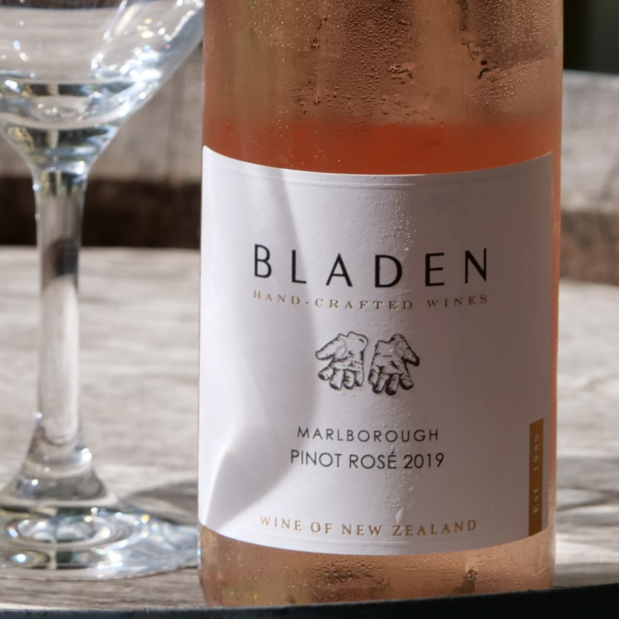 https://makersvine.com/content/uploads/2020/10/Bladen-Pinot-Rose-website-2.png